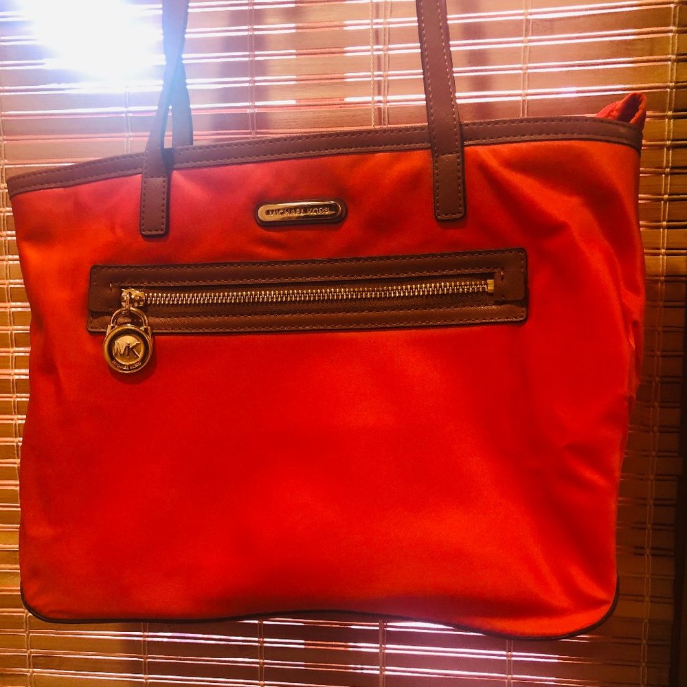 NEW Michael Kors Kempton Burnt Orange Tote Bag